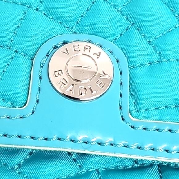 Vera Bradley Aqua Quilted w/Patent Leather Trim Strap Crossbody Bag 7.5 x 11 - Picture 4 of 12